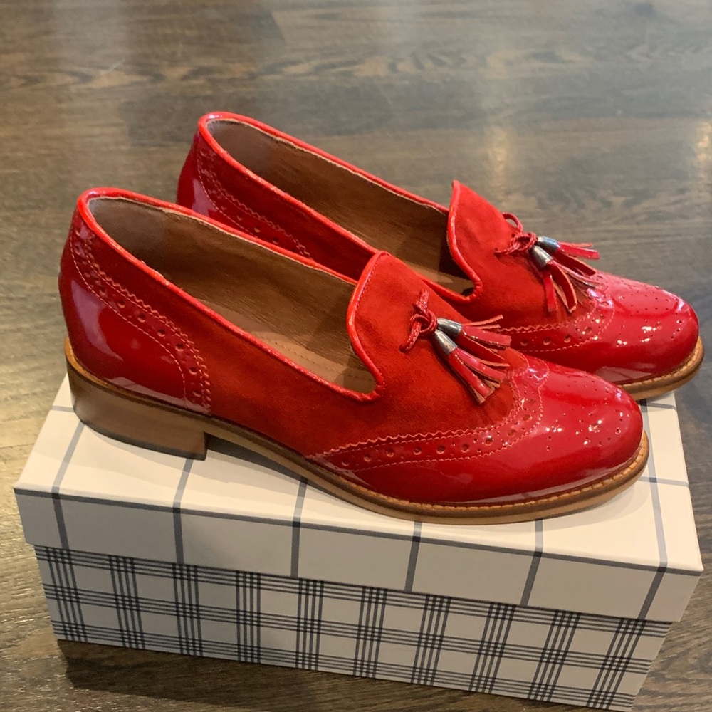 Girotti Italian - Womenms Red Tassel Loafers - Patent & Suede Mix